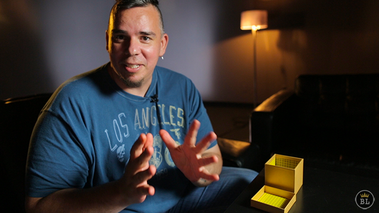 The Gift Black (Gimmick and Online Instructions) by Angelo Carbone